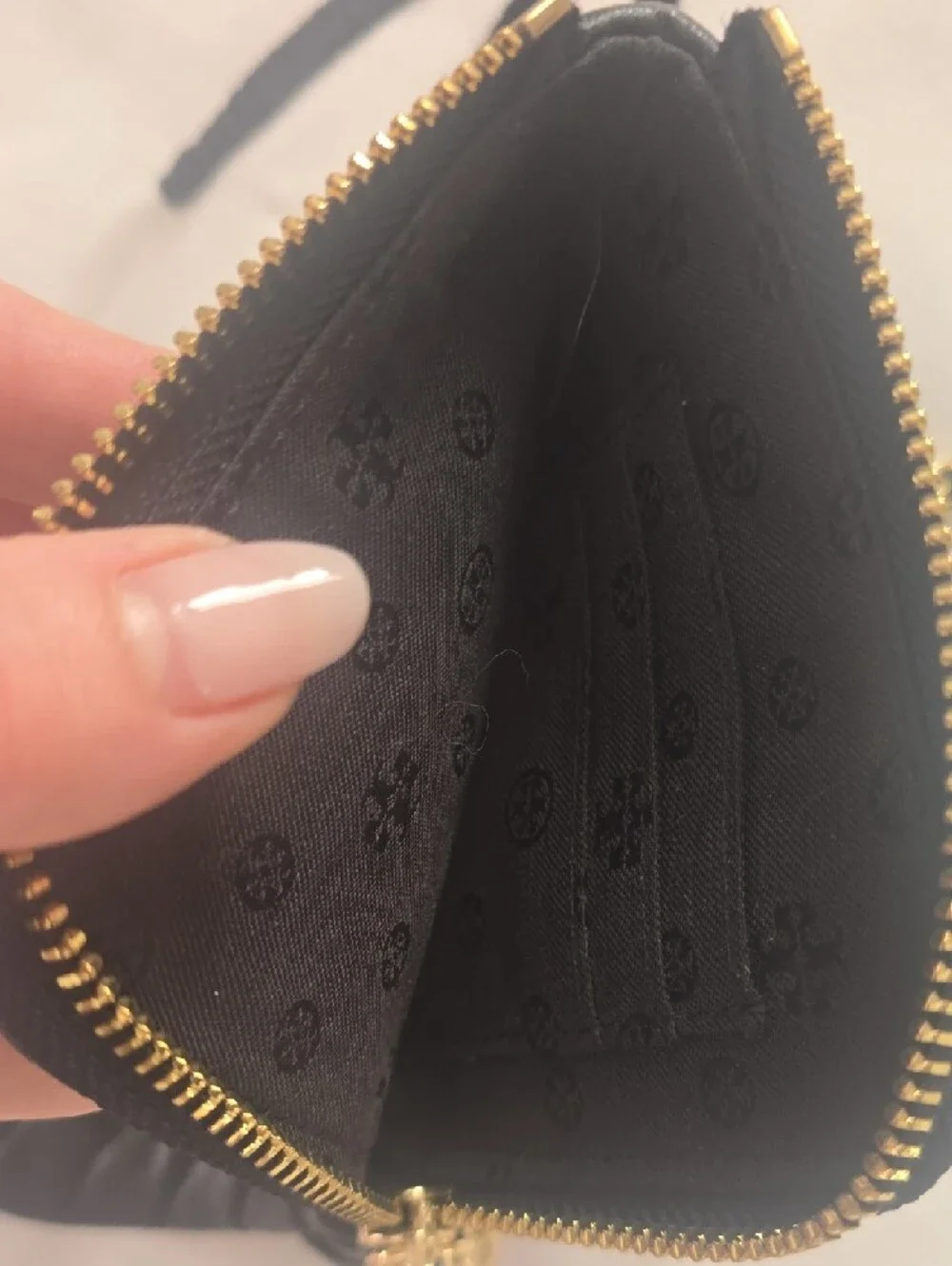 Tory Burch compact black